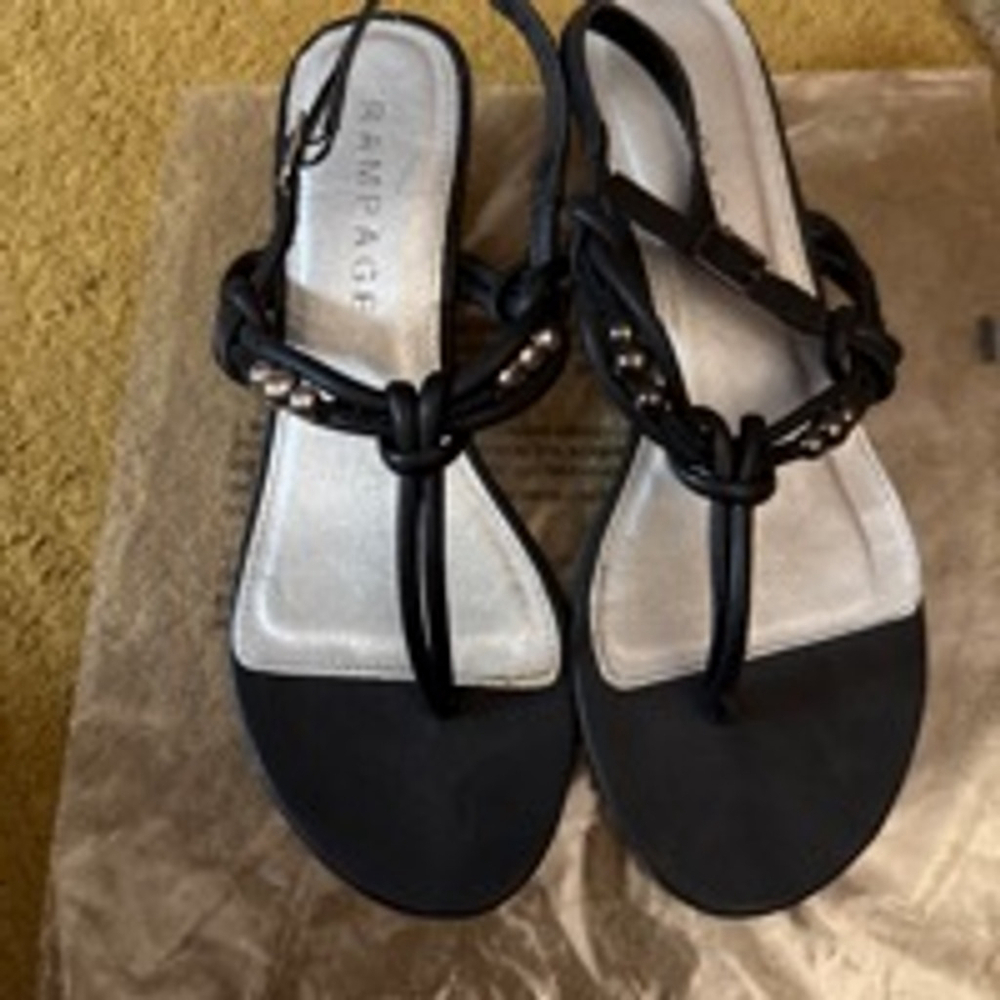 Women's Rampage Sandals Size 9 Black item 0045 wearing peeling at toe